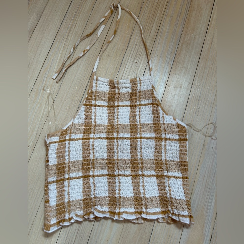 American Eagle Outfitters Crinkled Top in Cream and Tan